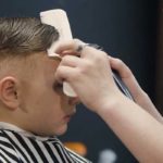 How to Cut the Hair of a Child with a Machine