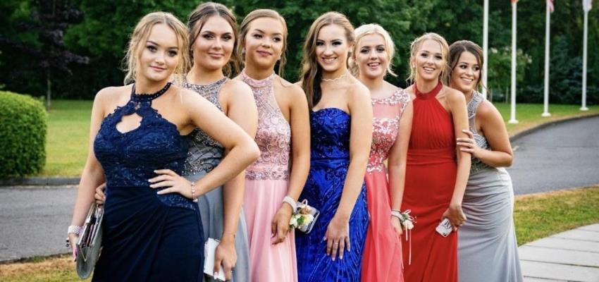Tips On How To Obtain The Perfect Prom Dresses Accessories